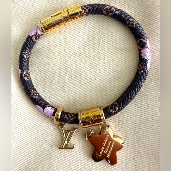 👑✅PRICE FIRM✅ Stylish Cherry Blossom Print Fashion Bracelet. Brand New! - Picture 7 of 17